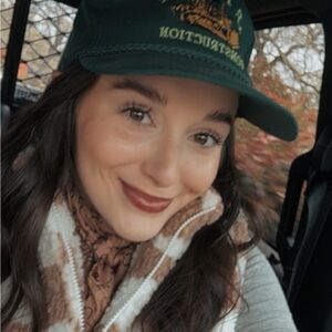 Meet your Posher, Macie